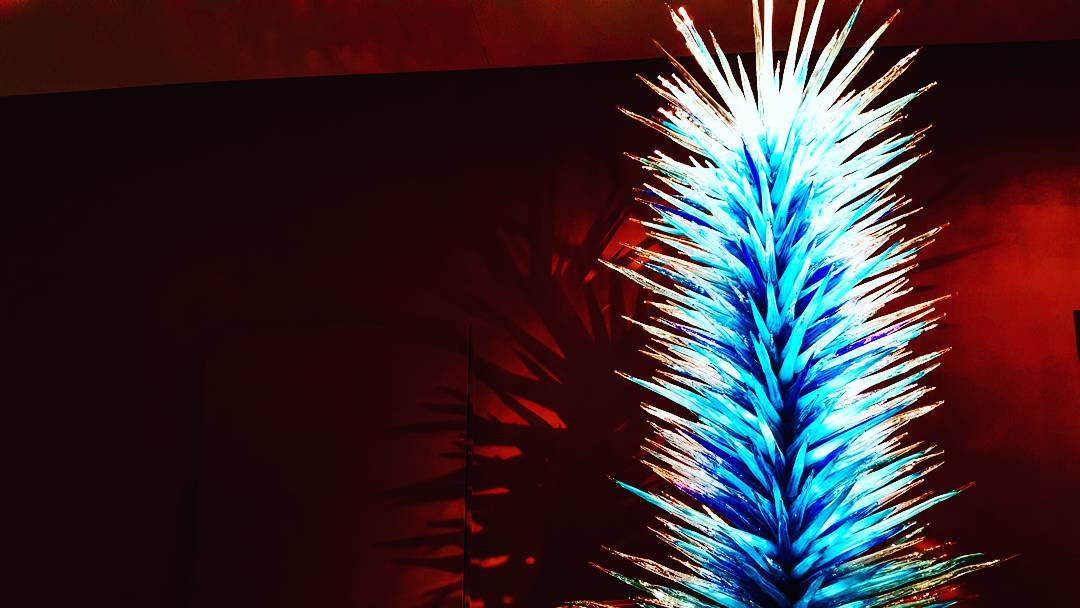 Chihuly glass sculpture